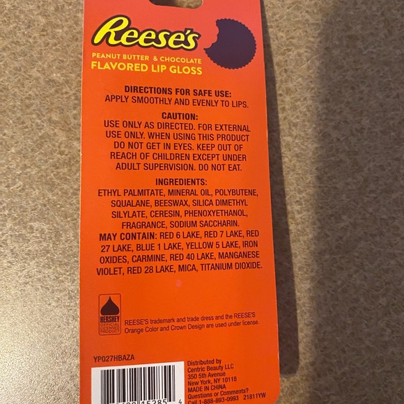 Hersheys Reese’s Peanut  Butter Flavored Lip Gloss Squeeze Tube .21 oz Fan Gift - Picture 2 of 2